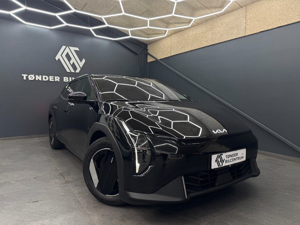 Kia EV4 81 Long Range Upgrade Fastback 4d
