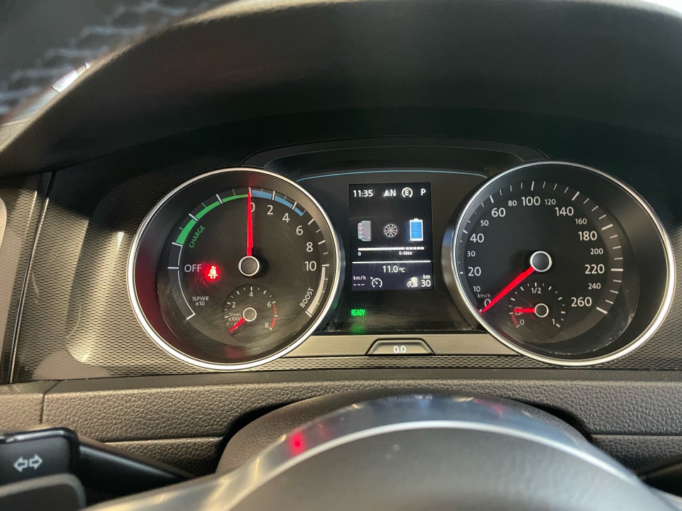 VW Golf VII 1,4 GTE DSG 5d