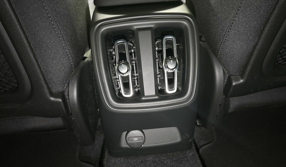 Volvo XC40 P6 ReCharge Core 5d