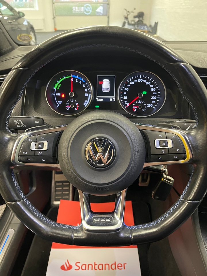 VW Golf VII 1,4 GTE DSG 5d