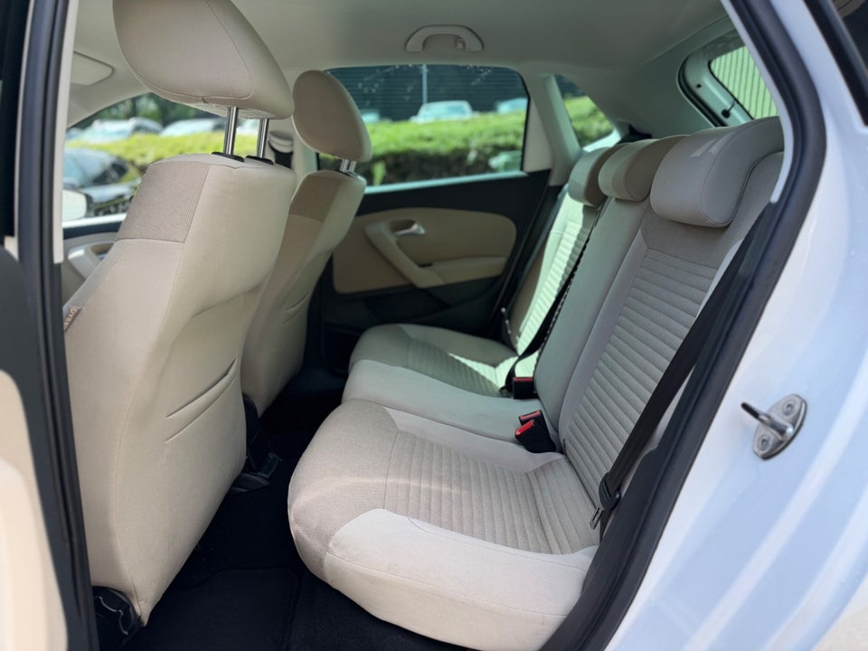 VW Polo 1,6 TDi 90 Comfortline DSG 5d