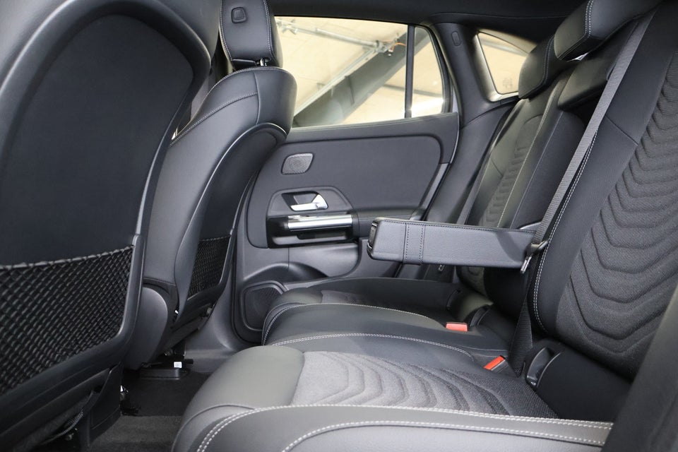 Mercedes EQA250+ Progressive 5d