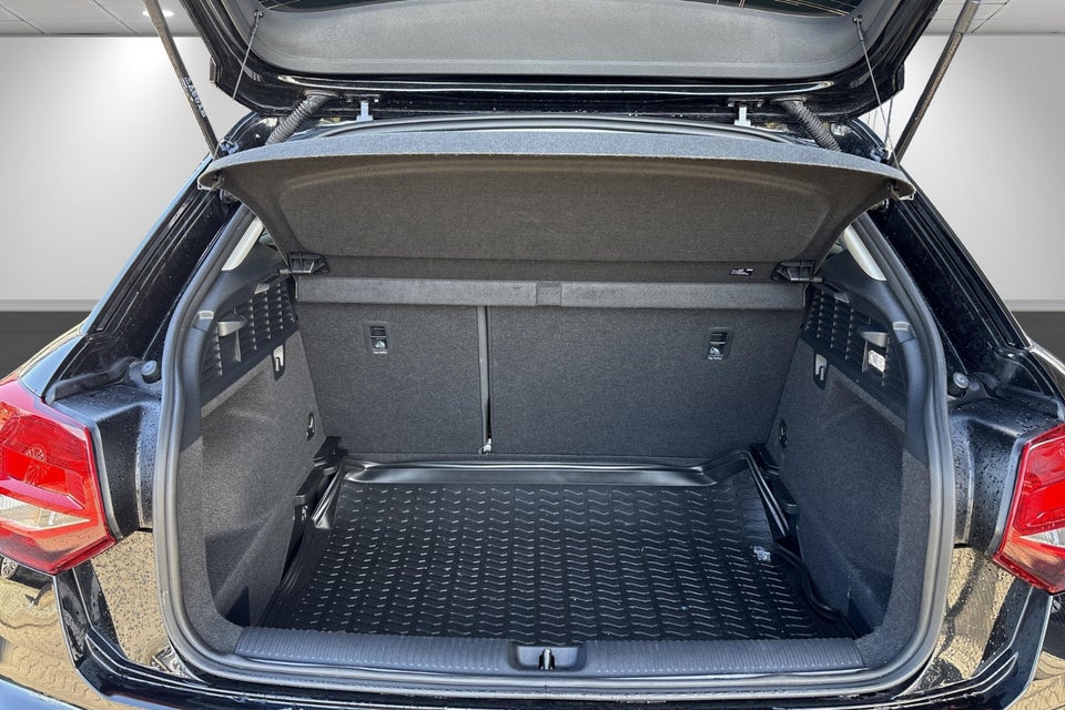 Audi Q2 35 TFSi S-line S-tr. 5d