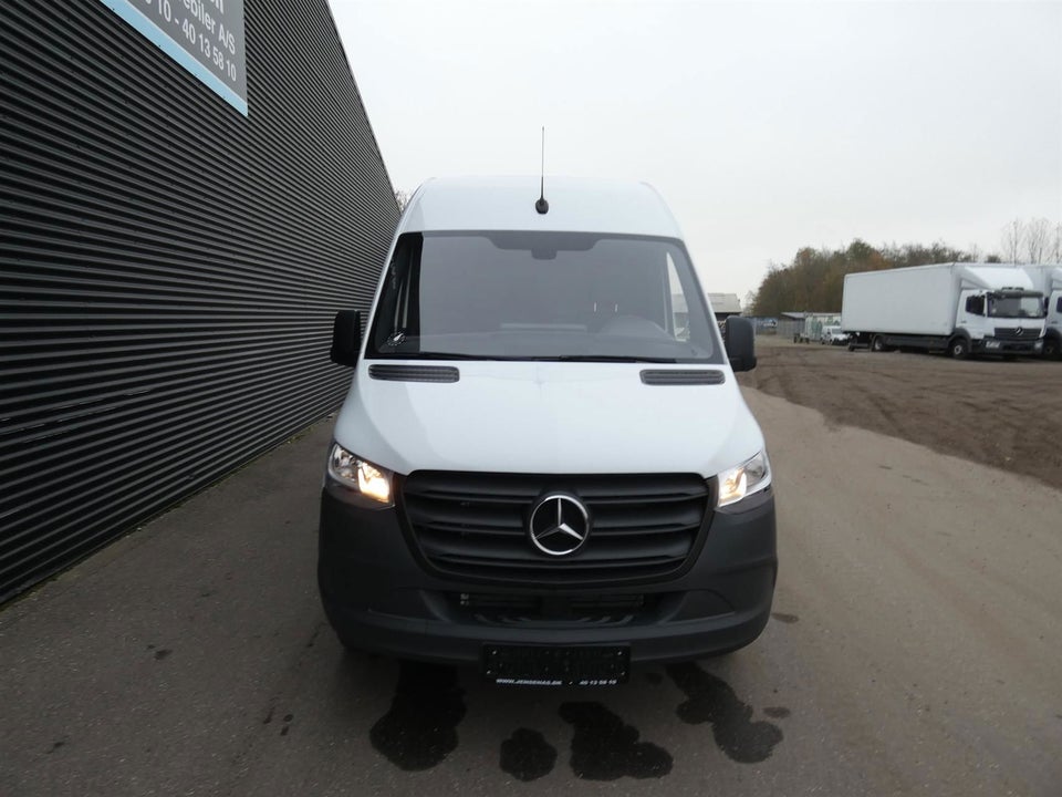 Mercedes Sprinter 317 2,0 CDi A2 Kassevogn aut. RWD