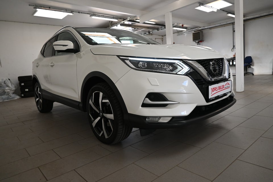 Nissan Qashqai 1,3 Dig-T 140 Tekna 5d