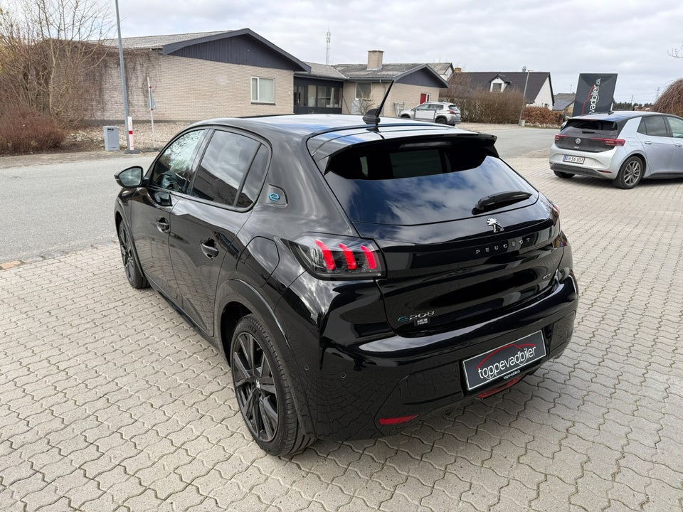 Peugeot e-208 50 GT 5d