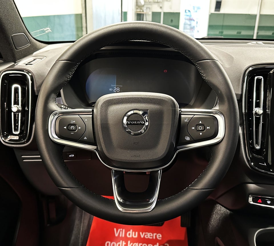 Volvo EC40 Extended Range Black Edition Ultra 5d