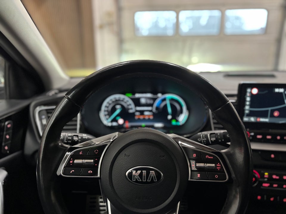 Kia Ceed 1,6 PHEV Upgrade SW DCT 5d