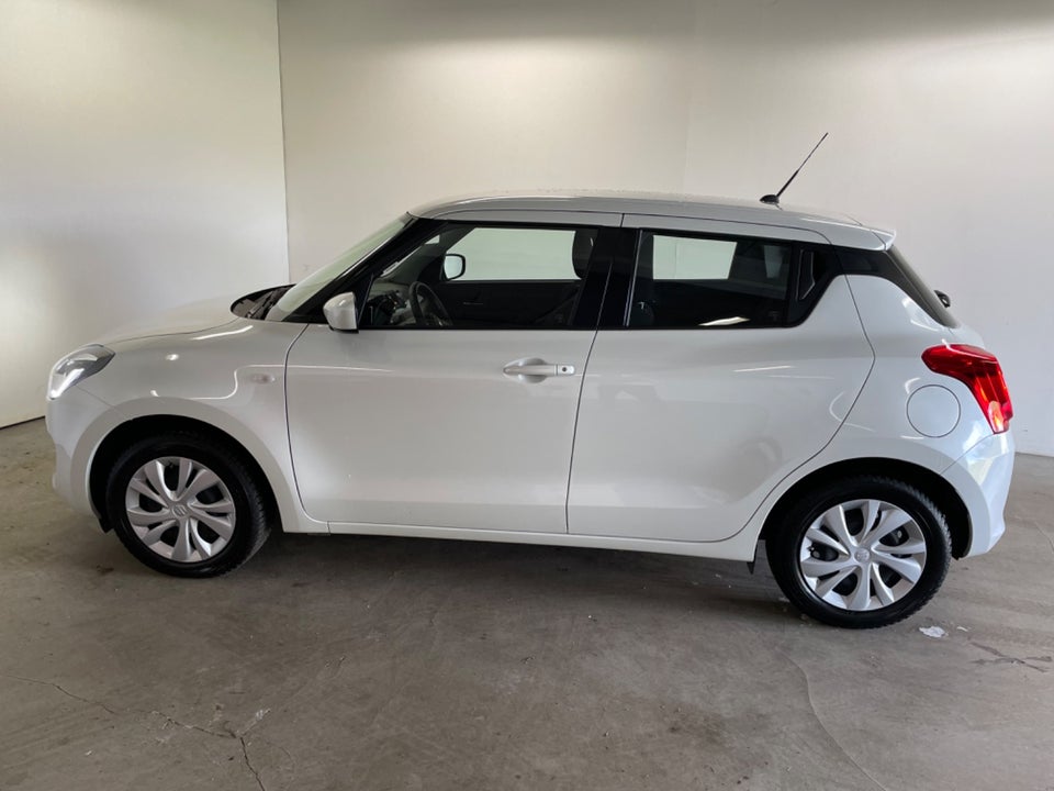 Suzuki Swift 1,2 mHybrid Club 5d