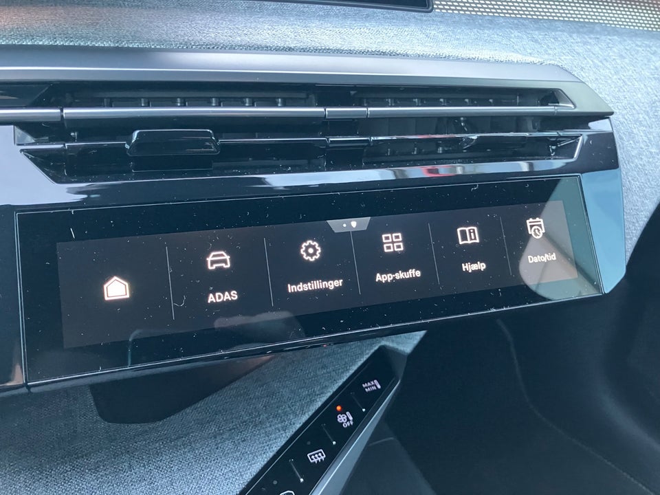 Peugeot e-5008 77 GT 7prs 5d