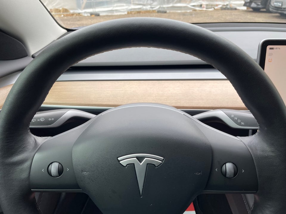 Tesla Model 3 Standard Range+ RWD 4d