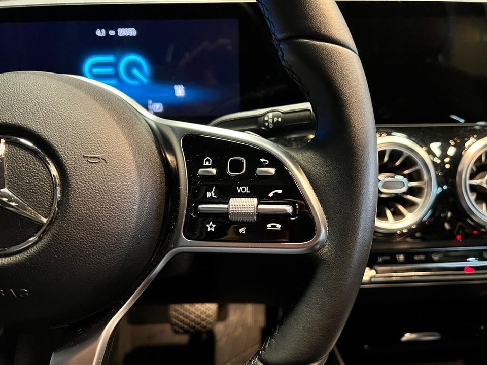 Mercedes EQA250 Progressive Line 5d