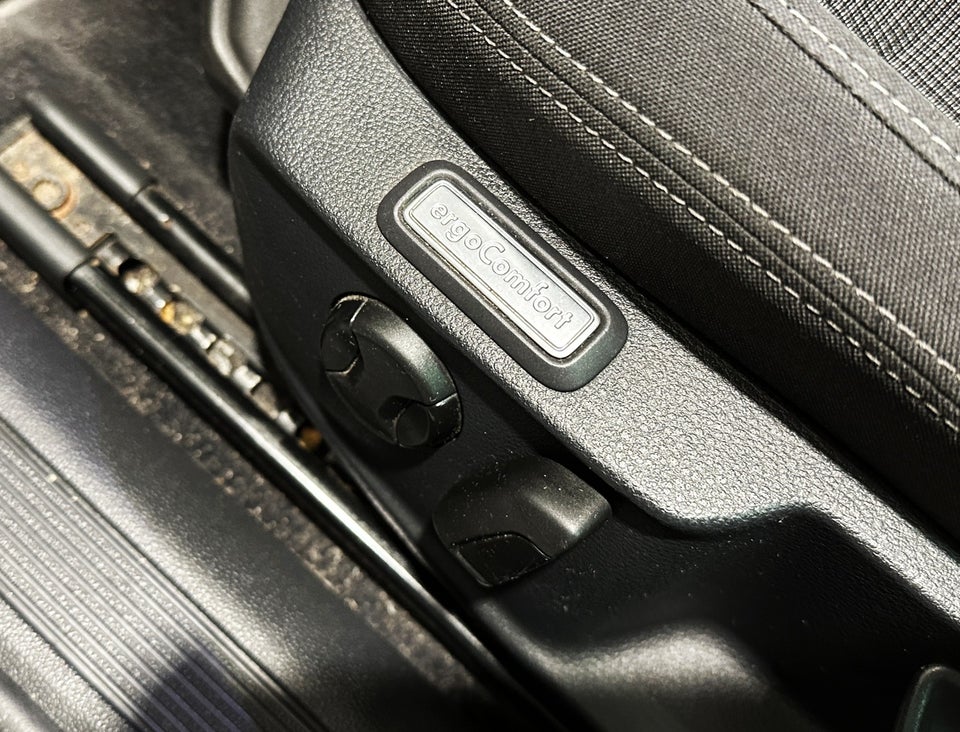 VW Passat 2,0 TDi 150 Comfortline Variant DSG 5d