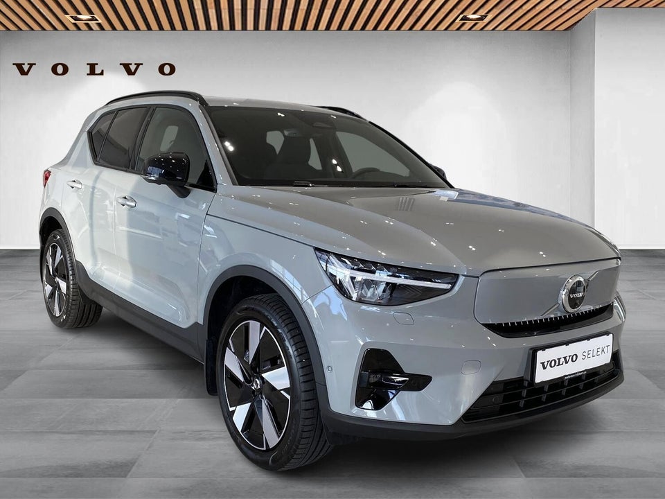 Volvo EX40 Extended Range Plus 5d