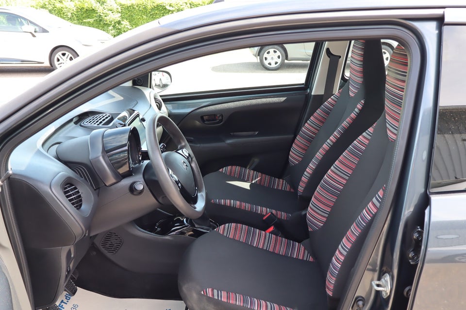 Citroën C1 1,0 VTi Street+ 5d