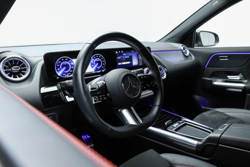 Mercedes EQA350 AMG Line 4Matic 5d