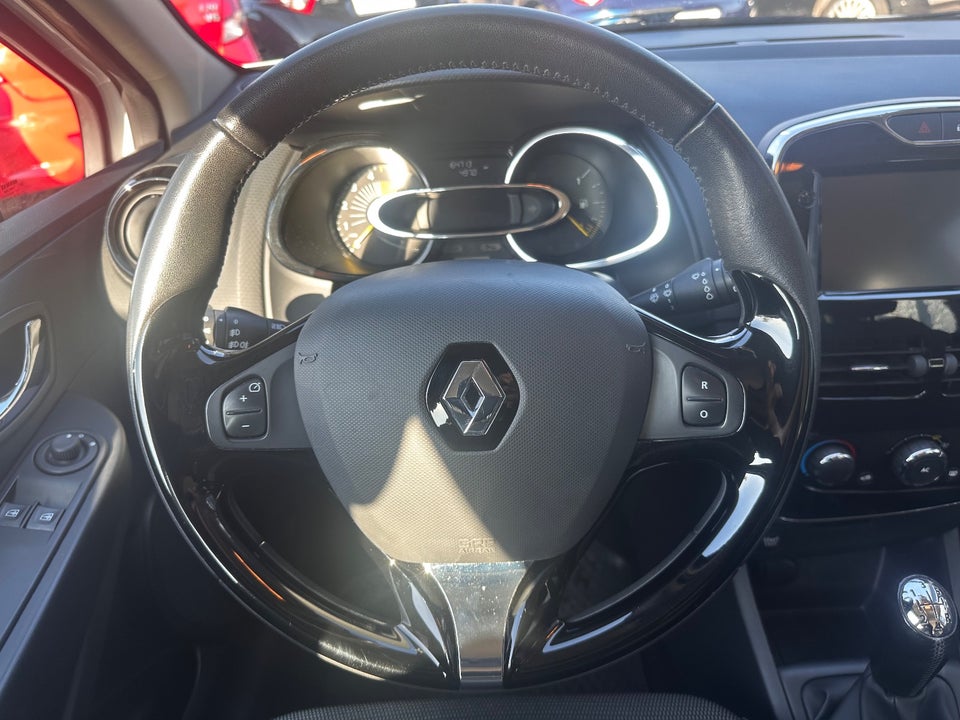 Renault Clio IV 1,5 dCi 75 Expression 5d