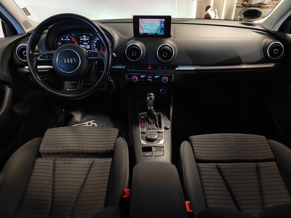 Audi A3 2,0 TDi 150 Ambition S-tr. 4d