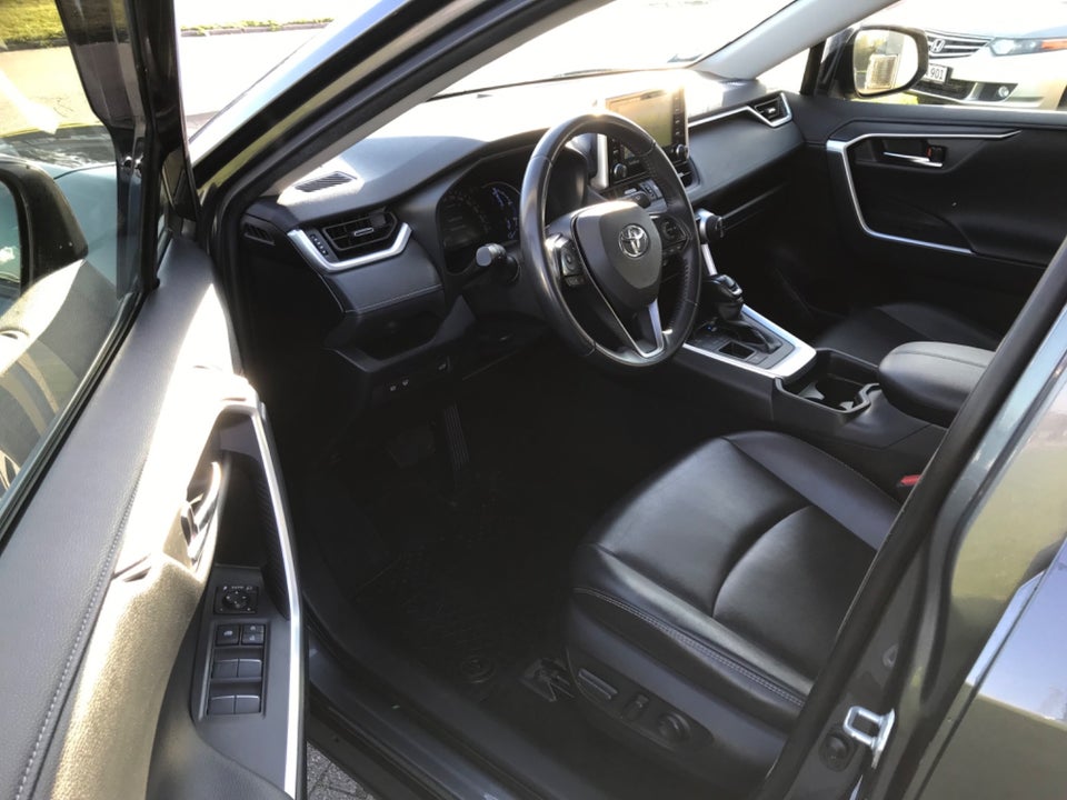 Toyota RAV4 2,5 Hybrid H3 Style MDS 5d