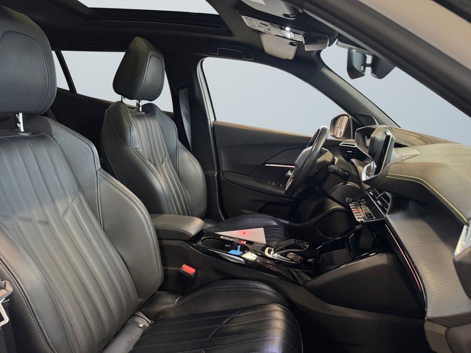 Peugeot e-2008 50 GT Pack 5d