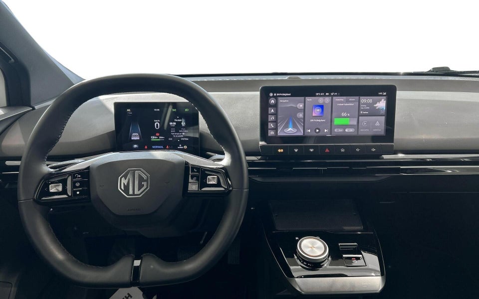 MG MG4 64 Luxury 5d