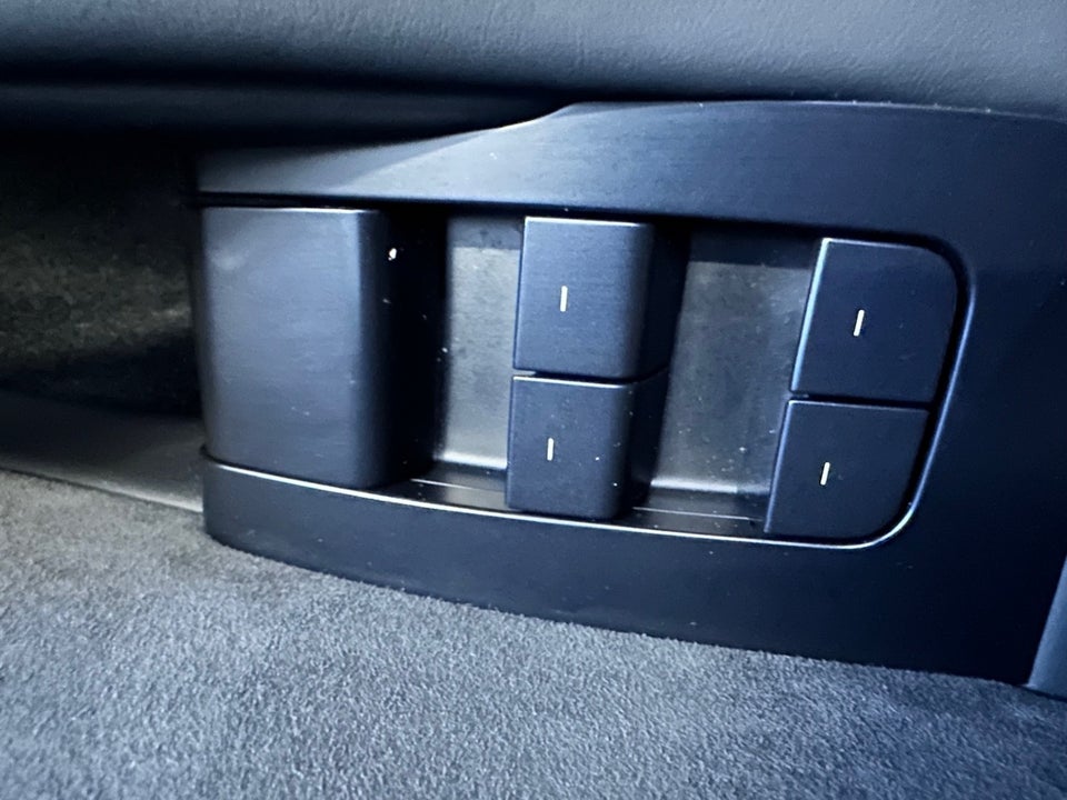 Tesla Model 3 Long Range AWD 4d