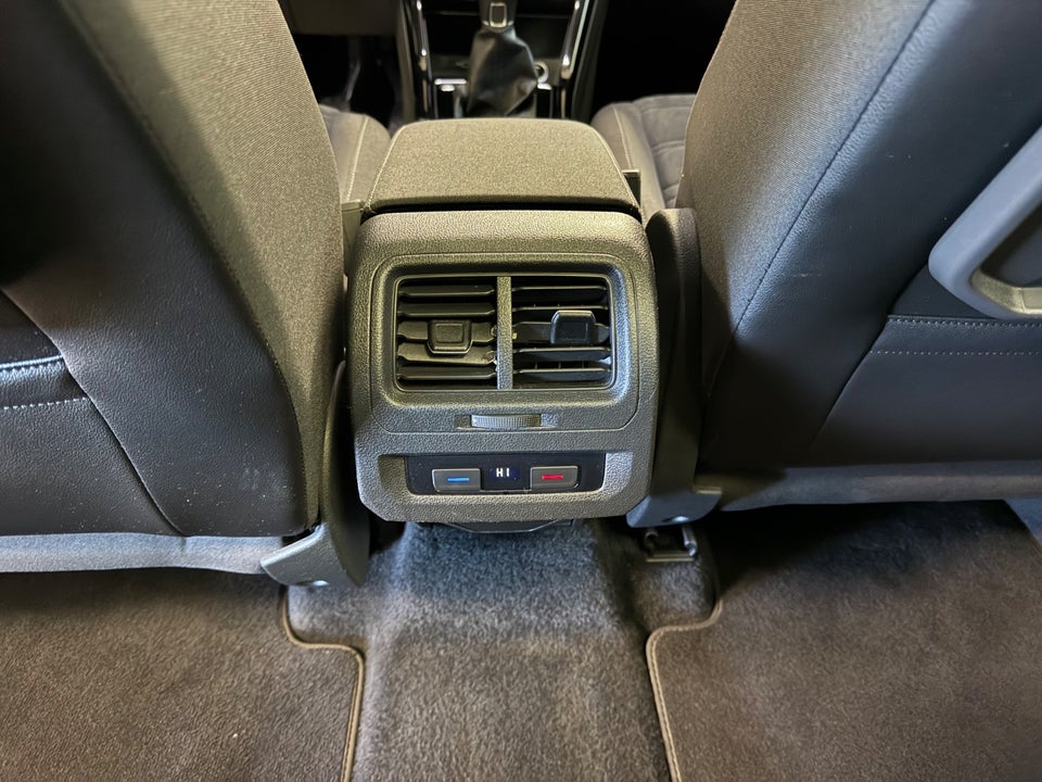 VW Touran 1,4 TSi 150 Highline 7prs 5d