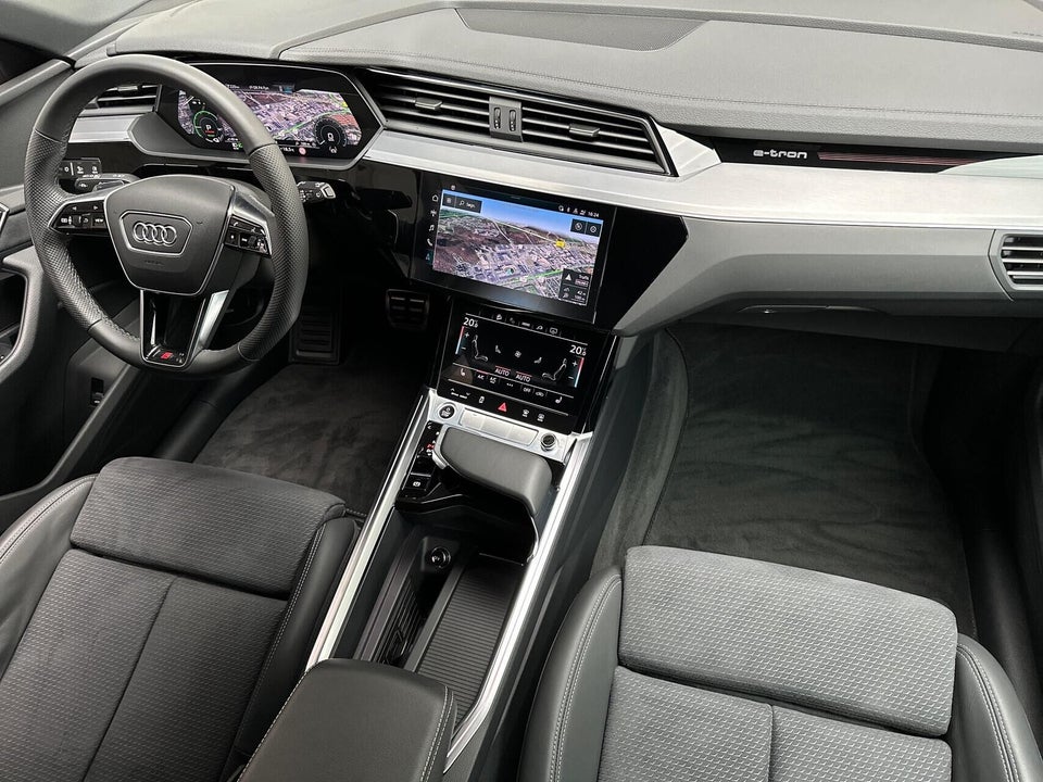 Audi Q8 e-tron 55 S-line quattro 5d