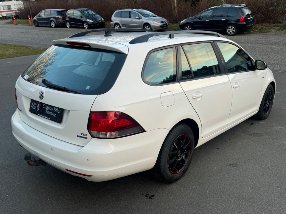 VW Golf VI 1,6 TDi 105 Match Variant DSG BMT 5d