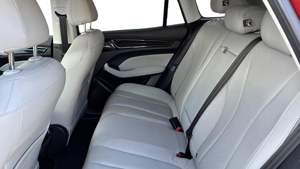 MG MG5 61 Luxury 5d
