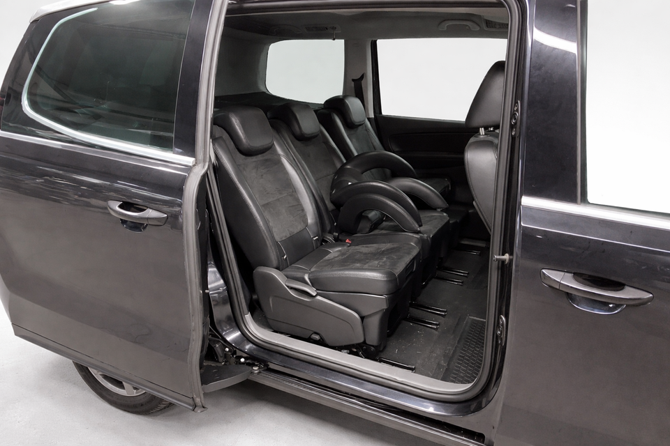 VW Sharan 2,0 TDi 136 Highline DSG BMT 7prs 5d