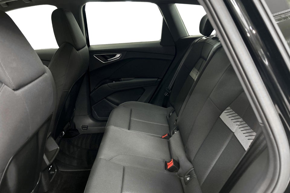 Audi Q4 e-tron 45 Progress 5d