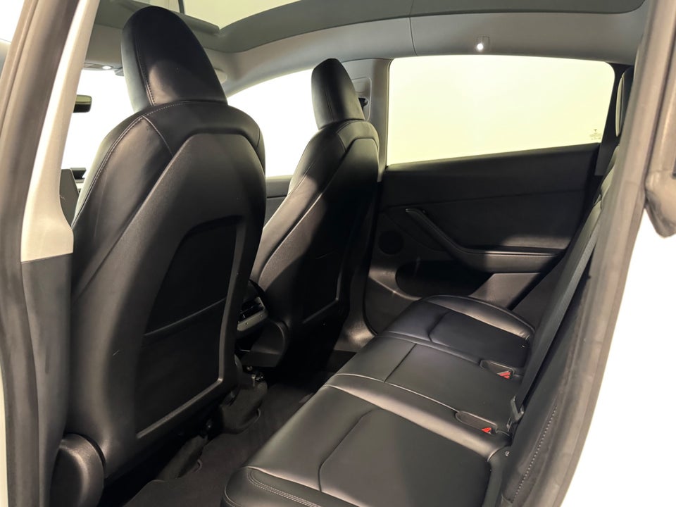 Tesla Model Y Long Range AWD 5d