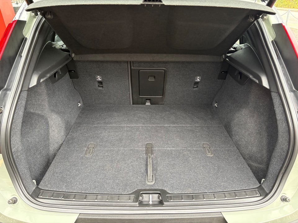 Volvo XC40 P6 ReCharge Plus 5d