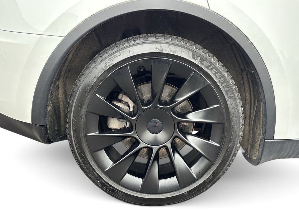 Tesla Model Y RWD 5d