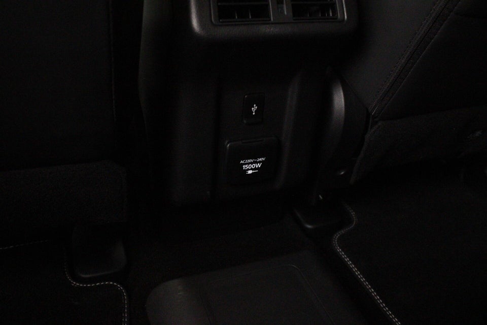 Mitsubishi Outlander 2,4 PHEV Intense CVT 4WD 5d