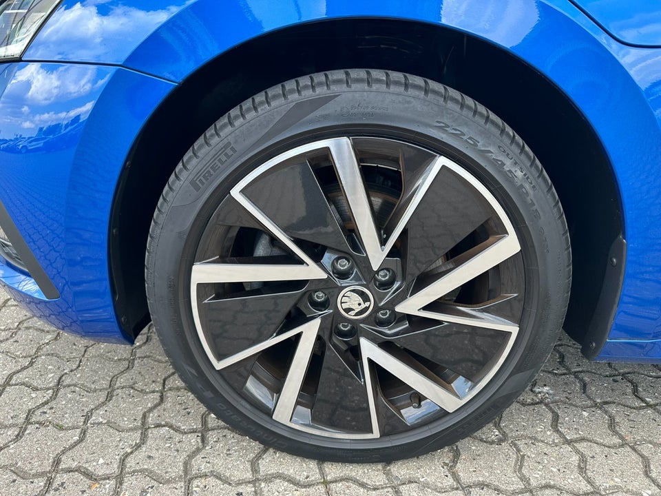 Skoda Octavia 1,4 TSi iV Plus Combi DSG 5d