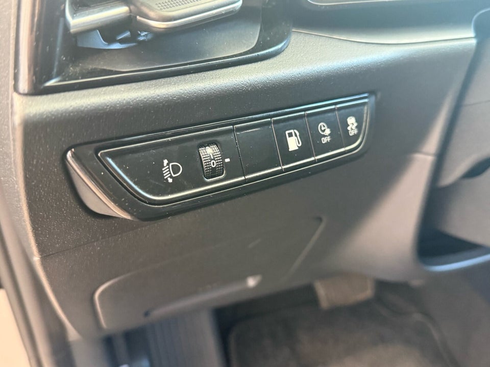 Kia Niro 1,6 PHEV Prestige DCT 5d
