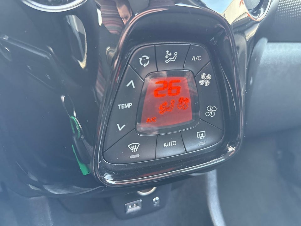 Citroën C1 1,0 VTi Triumph 5d