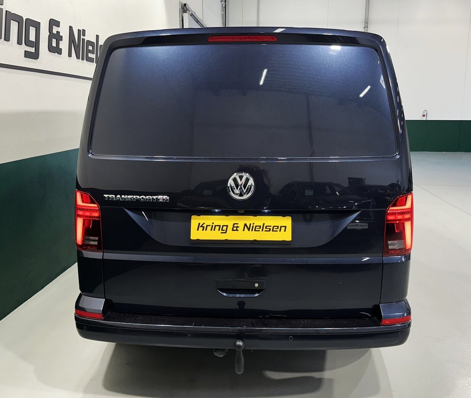 VW Transporter 2,0 TDi 150 Kassevogn DSG kort