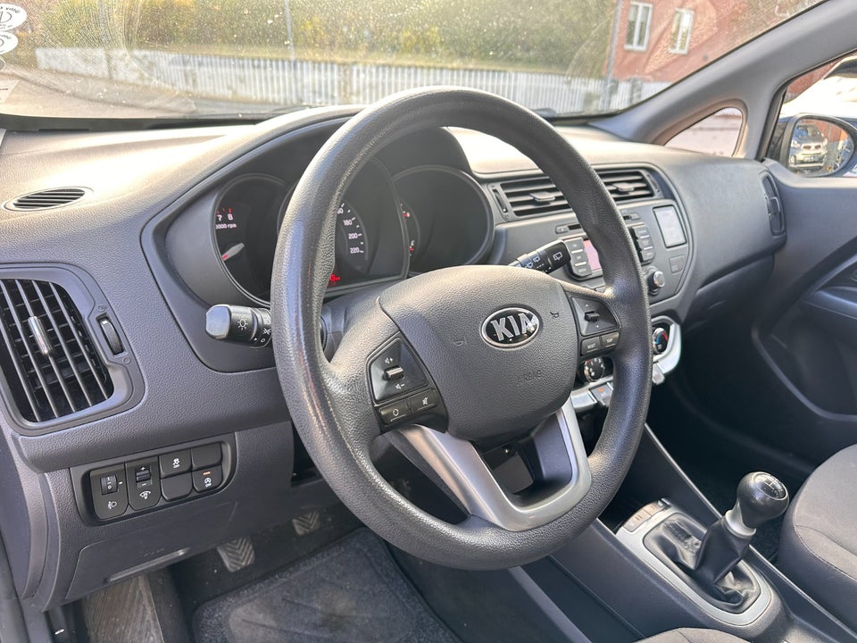 Kia Rio 1,2 CVVT Style+ 5d