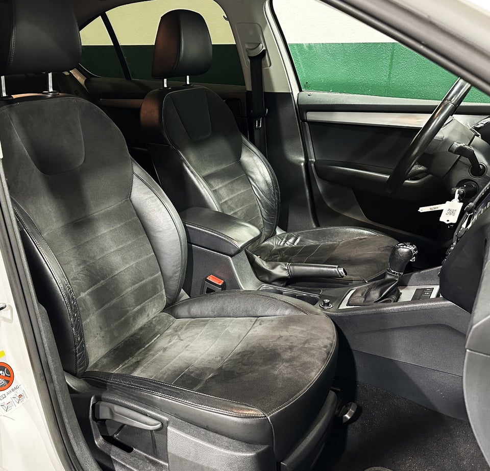 Skoda Octavia 1,8 TSi 180 Elegance DSG 5d