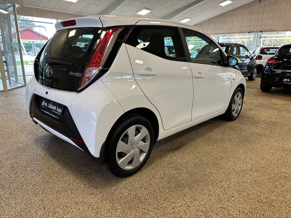 Toyota Aygo 1,0 VVT-i x-play 5d