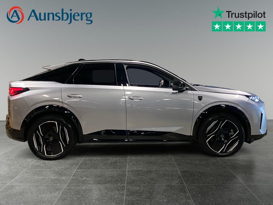 Peugeot e-3008 77 GT Pack 5d