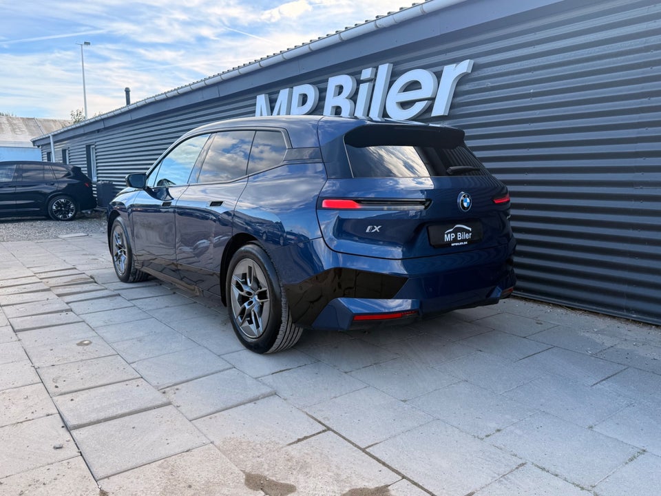 BMW iX xDrive40 5d