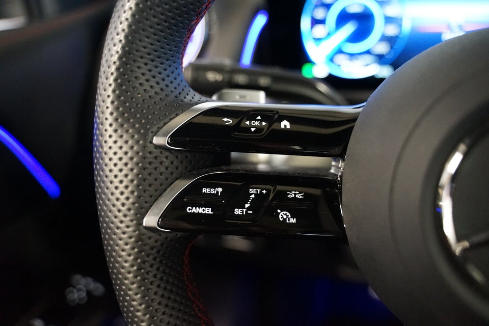 Mercedes EQB250+ AMG Line Van 5d