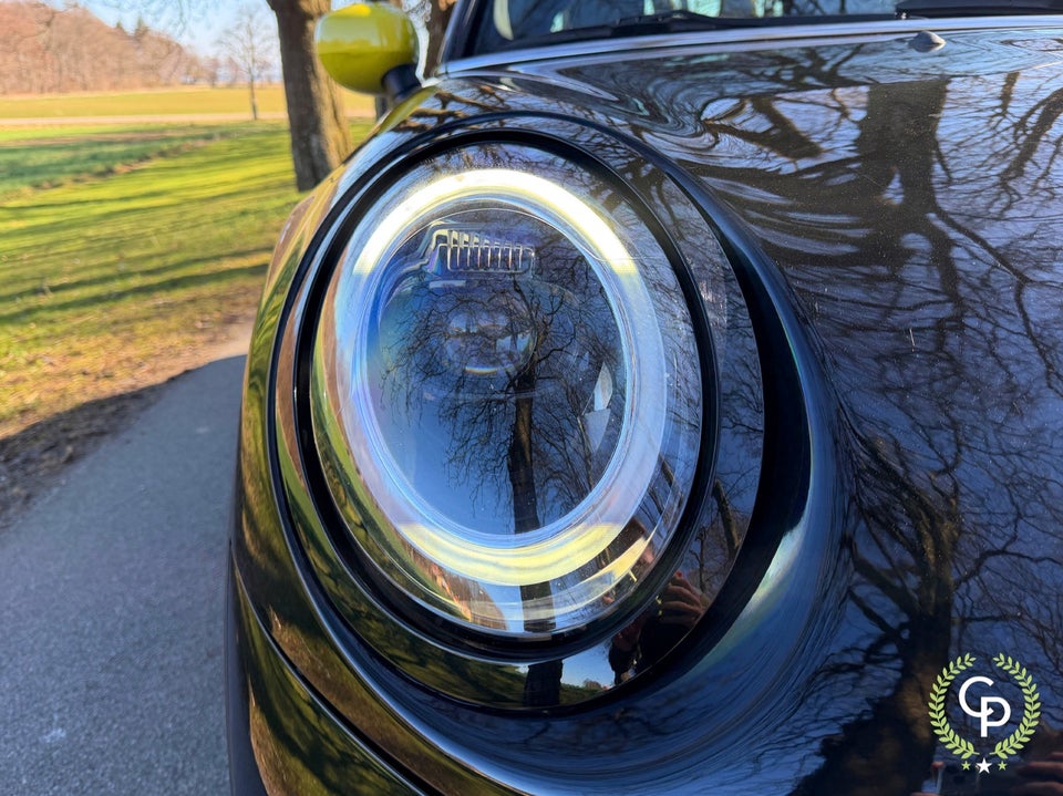 MINI Cooper SE Electric Trim 3d