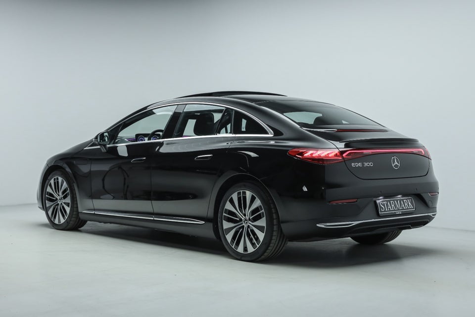 Mercedes EQE300 Electric Art 4d