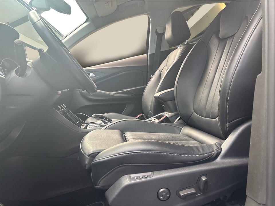 Opel Grandland X 1,6 Hybrid Exclusive aut. 5d