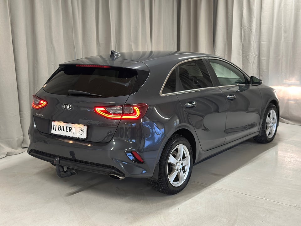 Kia Ceed 1,6 CRDi 136 Intro Edition DCT 5d
